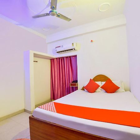 OYO 70010 Mamta Hotel Hajipur Exterior foto