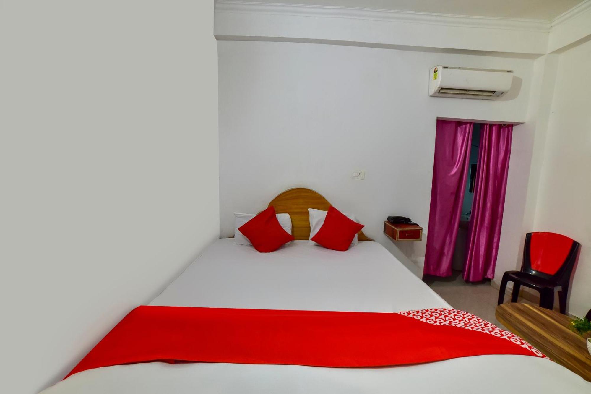 OYO 70010 Mamta Hotel Hajipur Exterior foto
